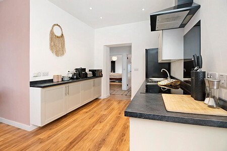 Pinewood Mansion - Filming Locations Locations Direct -62