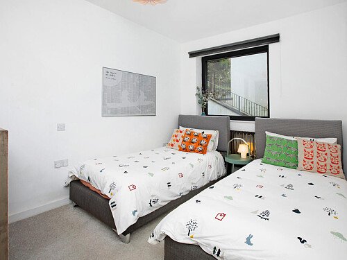 Pinewood Mansion - Filming Locations Locations Direct -66