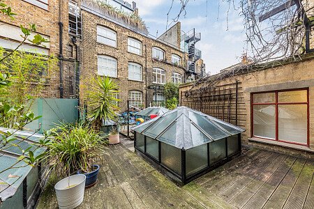 Playhouse -  filming photoshoot location-12