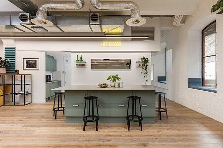 Office Great - Filming Locations Locations Direct -16