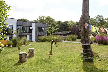 Colour Funk House - Filming Locations Locations Direct -30