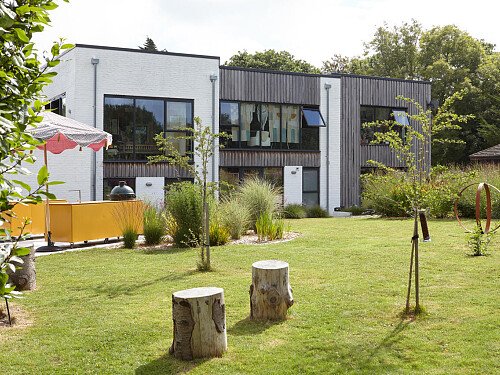 Colour Funk House - Filming Locations Locations Direct -31