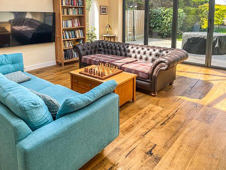 Red brick porch - Filming Locations Locations Direct -07