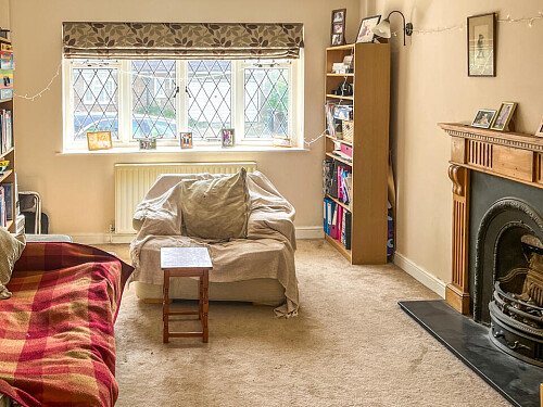 Red brick porch - Filming Locations Locations Direct -10