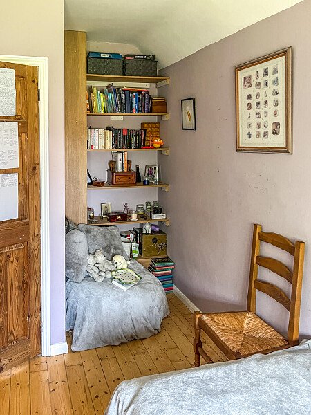 Red brick porch - Filming Locations Locations Direct -12