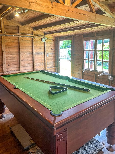 Red brick porch - Filming Locations Locations Direct -19