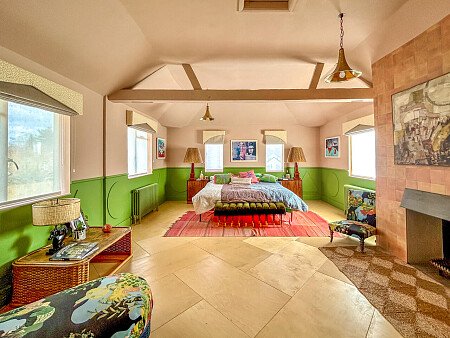 Painted wooden panelling - Filming Locations Locations Direct -02