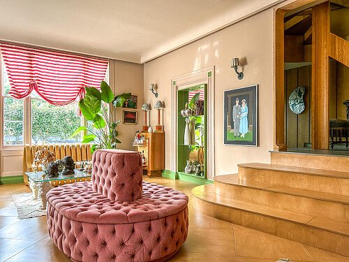 Image for Location 2077