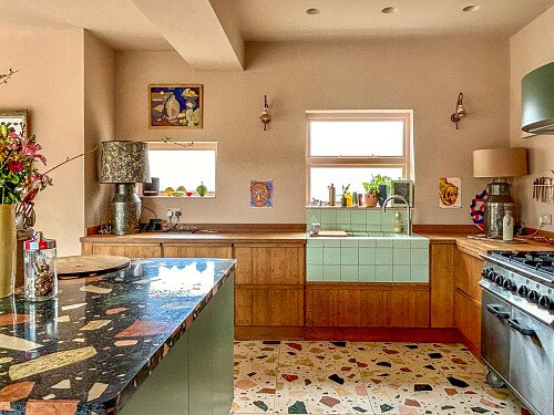 Painted wooden panelling - Filming Locations Locations Direct -09