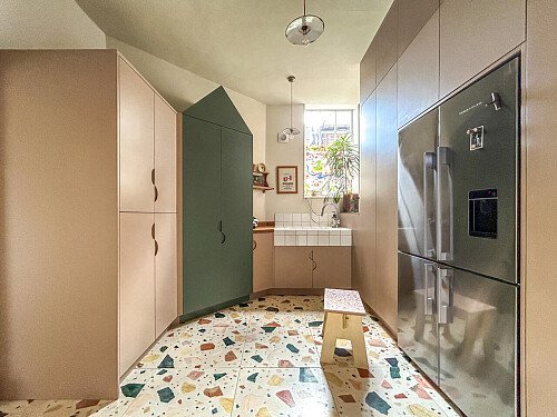 Painted wooden panelling - Filming Locations Locations Direct -12