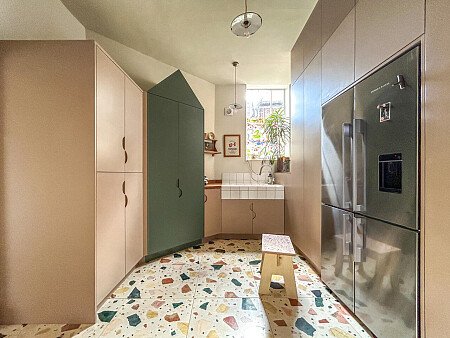 Painted wooden panelling - Filming Locations Locations Direct -12