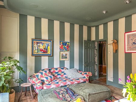 Painted wooden panelling - Filming Locations Locations Direct -25