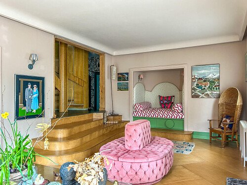 Painted wooden panelling - Filming Locations Locations Direct -31