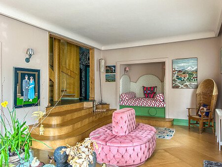 Painted wooden panelling - Filming Locations Locations Direct -31