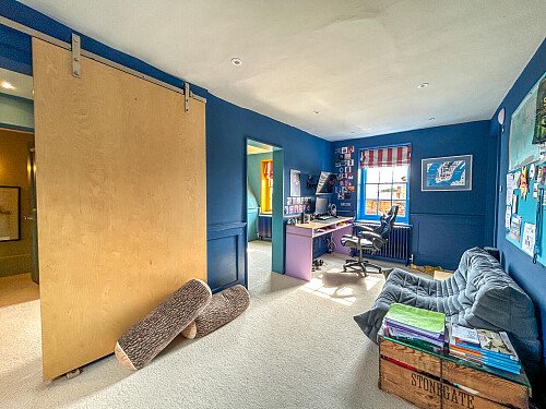 Painted wooden panelling - Filming Locations Locations Direct -35