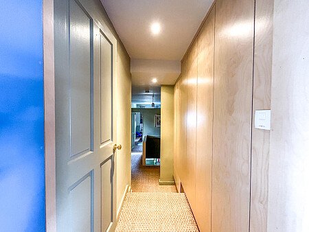 Painted wooden panelling - Filming Locations Locations Direct -45