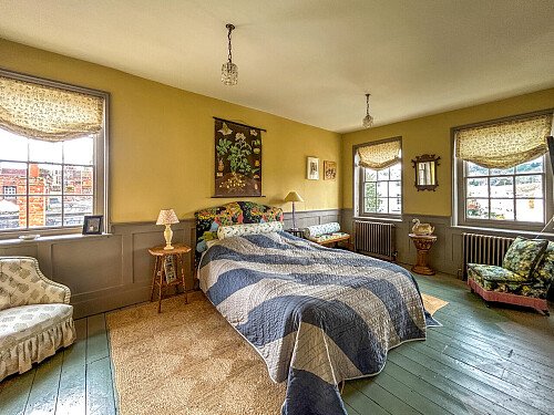 Painted wooden panelling - Filming Locations Locations Direct -46