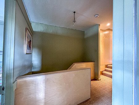 Painted wooden panelling - Filming Locations Locations Direct -53