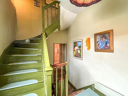 Painted wooden panelling - Filming Locations Locations Direct -62