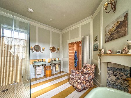 Painted wooden panelling - Filming Locations Locations Direct -68