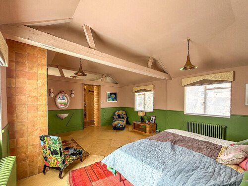 Painted wooden panelling - Filming Locations Locations Direct -73