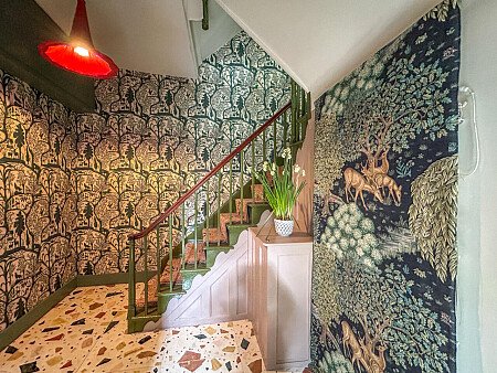 Painted wooden panelling - Filming Locations Locations Direct -76