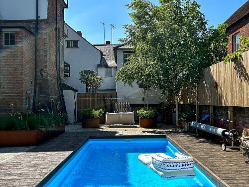 Painted wooden panelling - Filming Locations Locations Direct -95