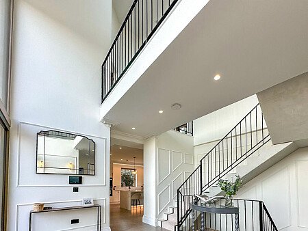 Triangular high ceiling bedrrom - Filming Locations Locations Direct -04