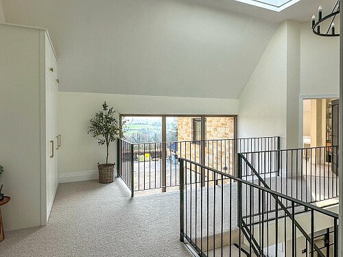 Triangular high ceiling bedrrom - Filming Locations Locations Direct -10