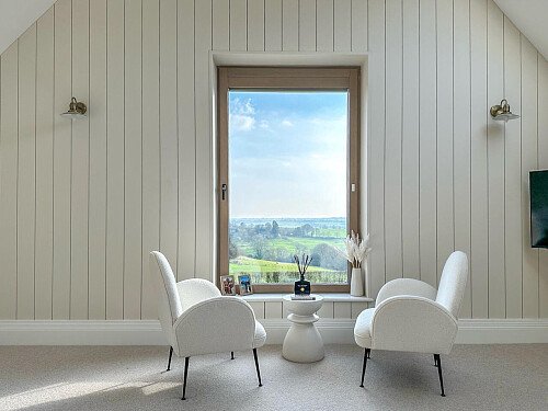 Triangular high ceiling bedrrom - Filming Locations Locations Direct -12