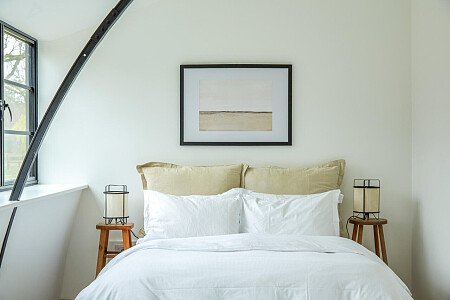 Curved ceiling building - Filming Photoshoot Locations-10