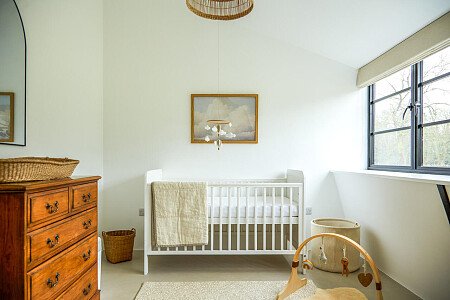 Curved ceiling building - Filming Photoshoot Locations-12