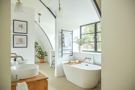 Curved ceiling building - Filming Photoshoot Locations-14