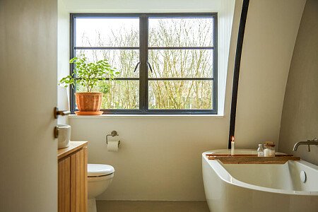 Curved ceiling building - Filming Photoshoot Locations-15