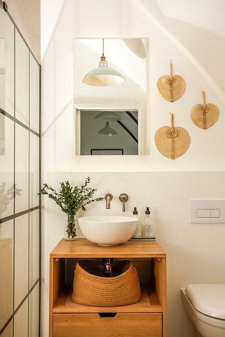 Curved ceiling building - Filming Photoshoot Locations-18