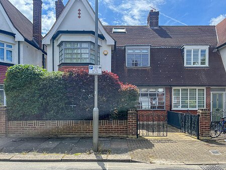 Titch House  - Filming Locations Locations Direct -44