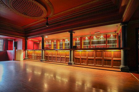 Red Venue  - Filming Locations Locations Direct -02