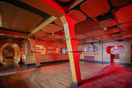 Red Venue  - Filming Locations Locations Direct -06