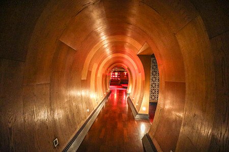 Red Venue  - Filming Locations Locations Direct -08