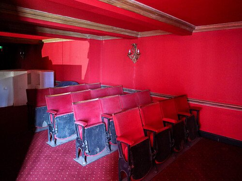 Red Venue  - Filming Locations Locations Direct -20