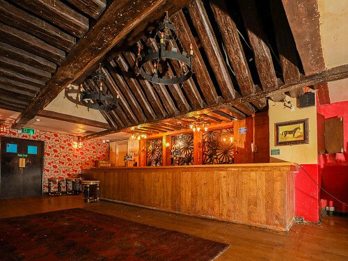 Red Venue  - Filming Locations Locations Direct -55