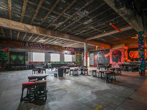 Red Venue  - Filming Locations Locations Direct -58