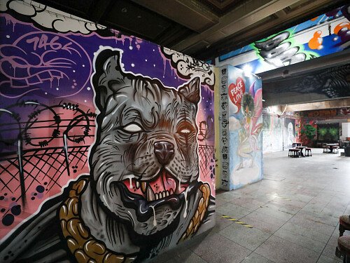 Red Venue  - Filming Locations Locations Direct -62