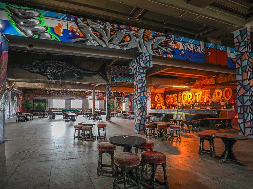 Red Venue  - Filming Locations Locations Direct -61