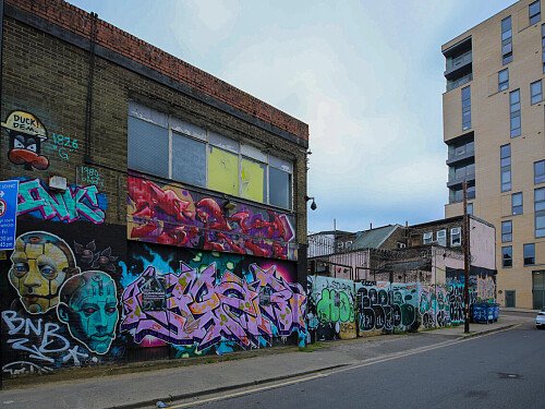 Red Venue  - Filming Locations Locations Direct -66