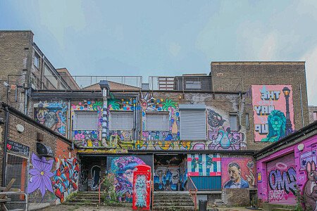 Red Venue  - Filming Locations Locations Direct -69