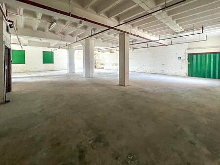 Run dowb warehouse  - Filming Locations Locations Direct -05