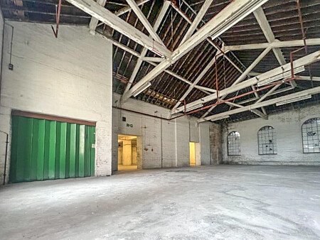 Run dowb warehouse  - Filming Locations Locations Direct -14