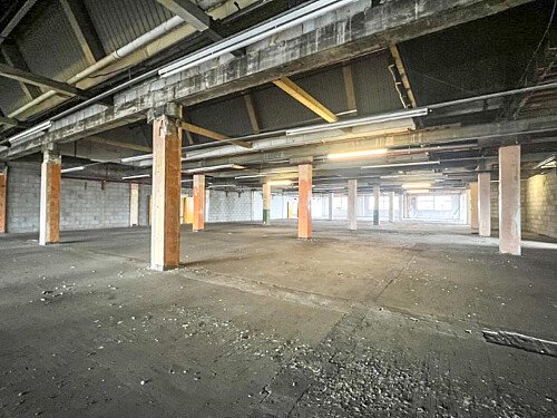 Run dowb warehouse  - Filming Locations Locations Direct -18
