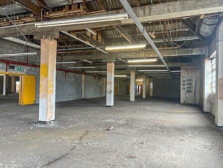 Run dowb warehouse  - Filming Locations Locations Direct -21